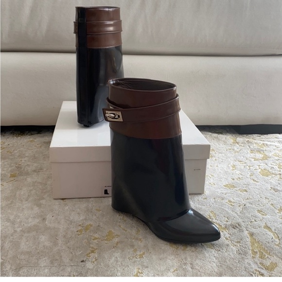 Givenchy boots - Picture 1 of 4